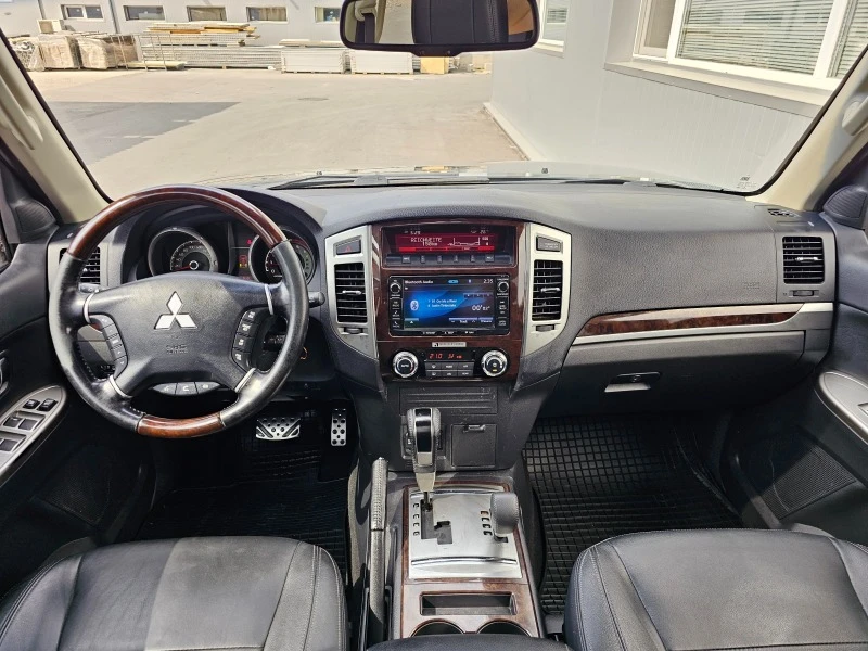 Mitsubishi Pajero  3.2 DI-D Top, снимка 12 - Автомобили и джипове - 47467149