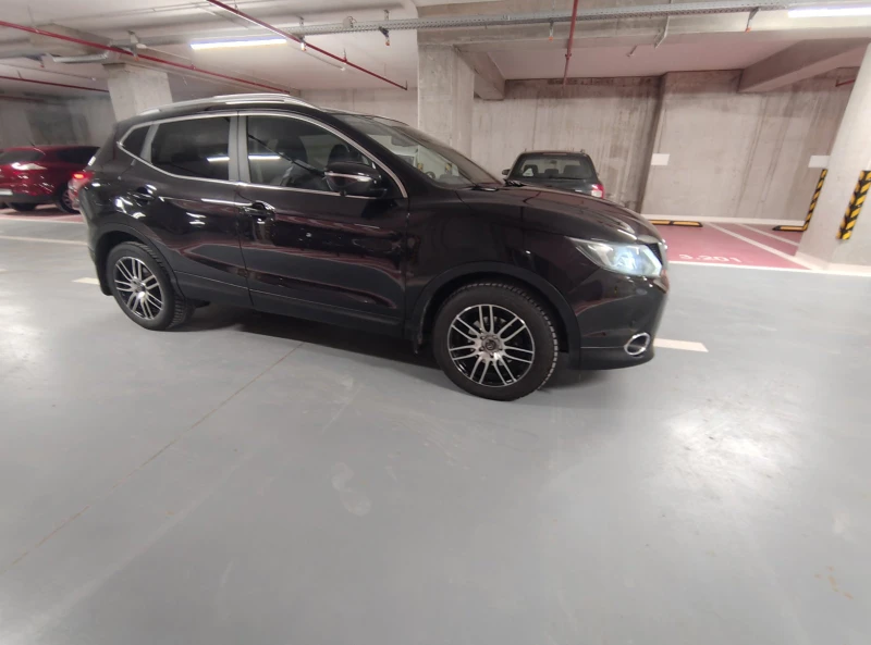 Nissan Qashqai 1.6 dCi, снимка 5 - Автомобили и джипове - 49257917