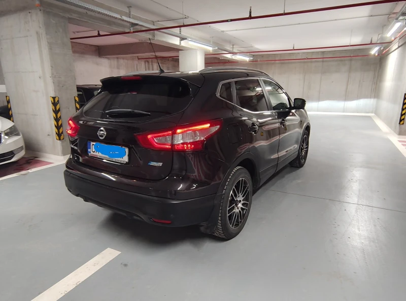 Nissan Qashqai 1.6 dCi, снимка 7 - Автомобили и джипове - 49257917