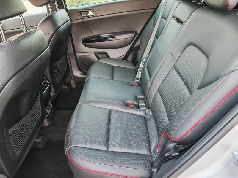 Kia Sportage 1.6 CRDi GT-Line, снимка 13 - Автомобили и джипове - 51680931