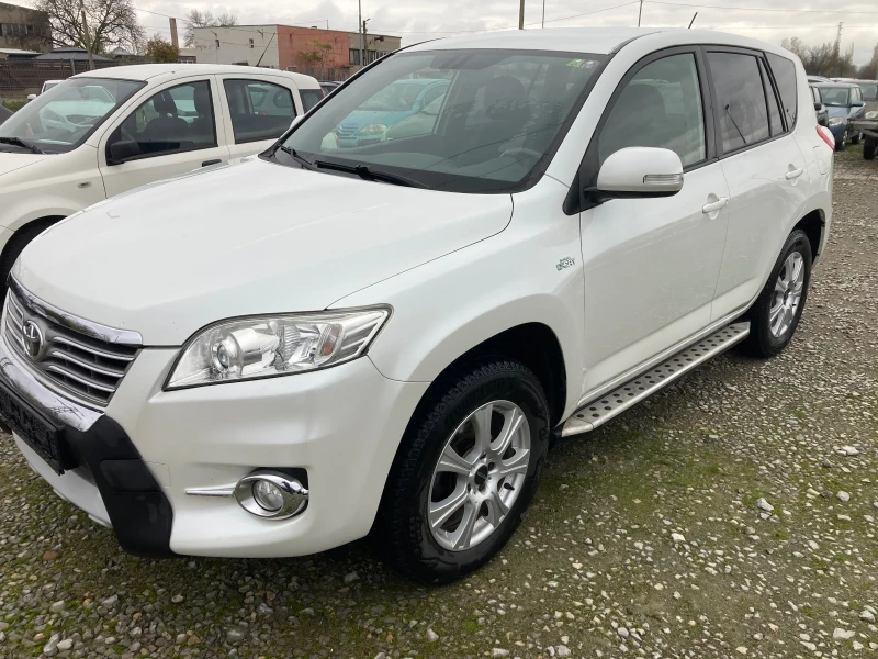 Toyota Rav4 2.2 D-4D, снимка 2 - Автомобили и джипове - 52583074