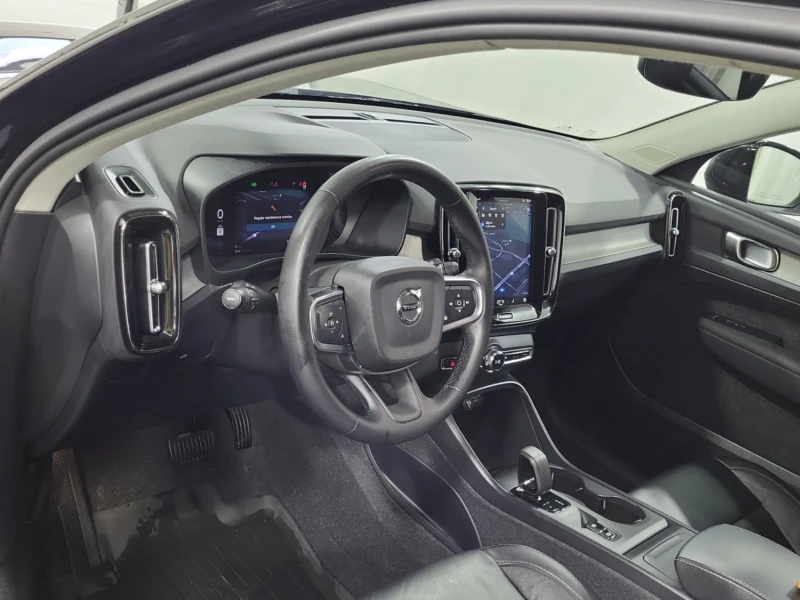 Volvo XC40 2024 Volvo XC40 CORE DARK THEME, снимка 8 - Автомобили и джипове - 53574664