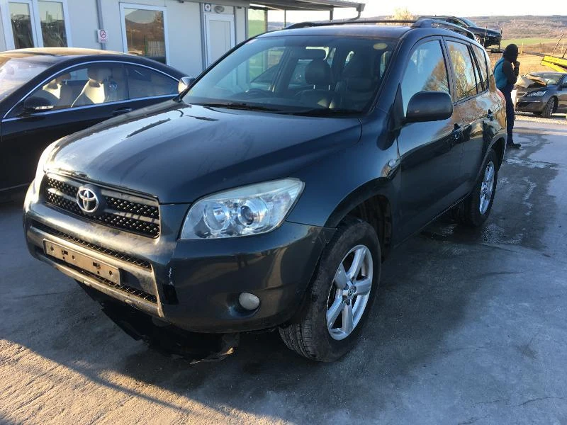 Toyota Rav4 2.2 D4D 2 БРОЯ - изображение 2