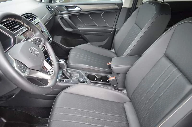 VW Tiguan Comfortline * * CARFAX * * АВТО КРЕДИТ * * , снимка 8 - Автомобили и джипове - 52795442