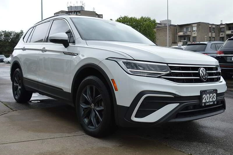 VW Tiguan Comfortline * * CARFAX * * АВТО КРЕДИТ * * , снимка 4 - Автомобили и джипове - 52795442