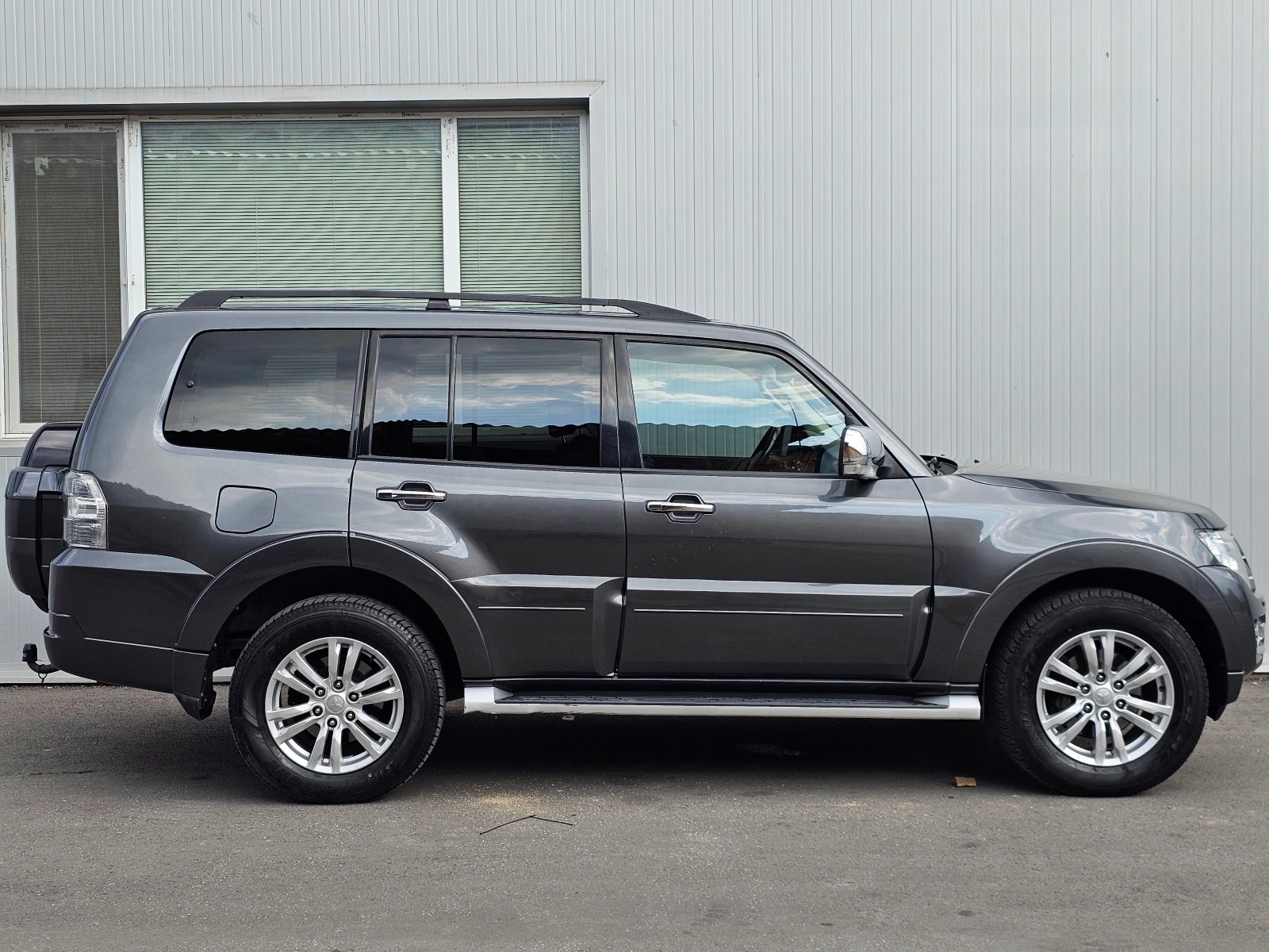 Mitsubishi Pajero  3.2 DI-D Top - изображение 4