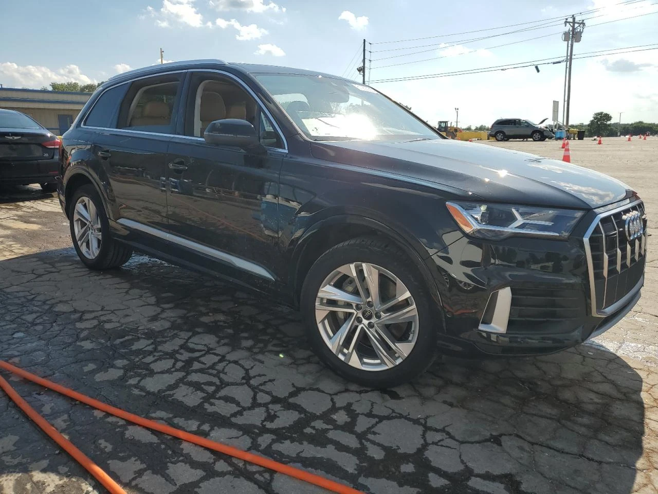 Audi Q7 55 PREMIUM + / градушка - изображение 4