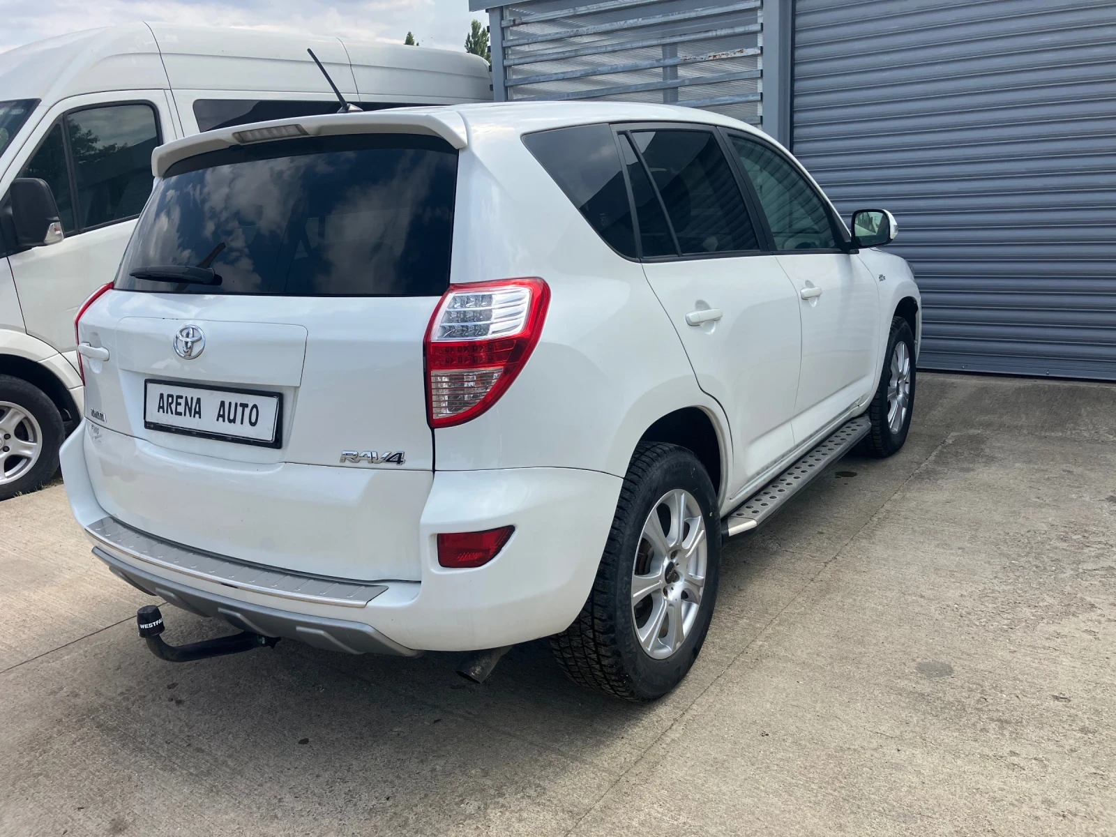 Toyota Rav4 2.2 D-4D, снимка 4 - Автомобили и джипове - 52583074