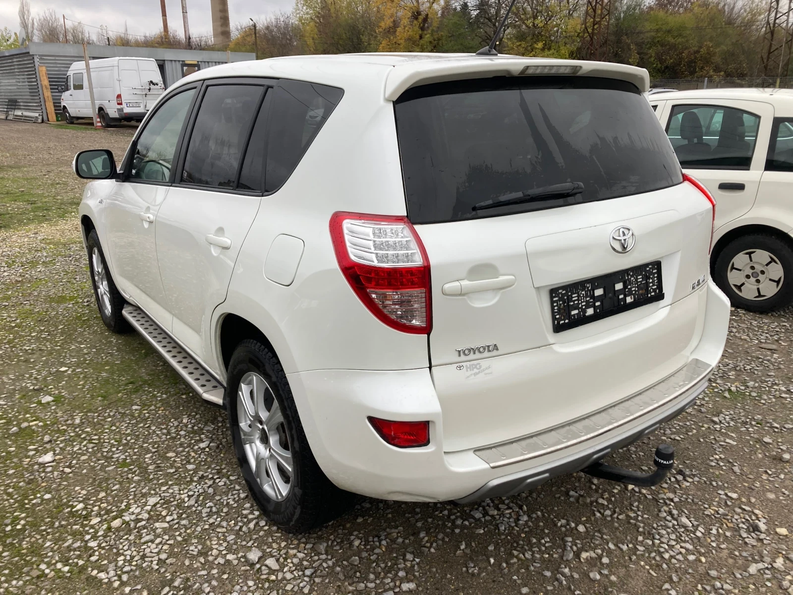 Toyota Rav4 2.2 D-4D - изображение 3