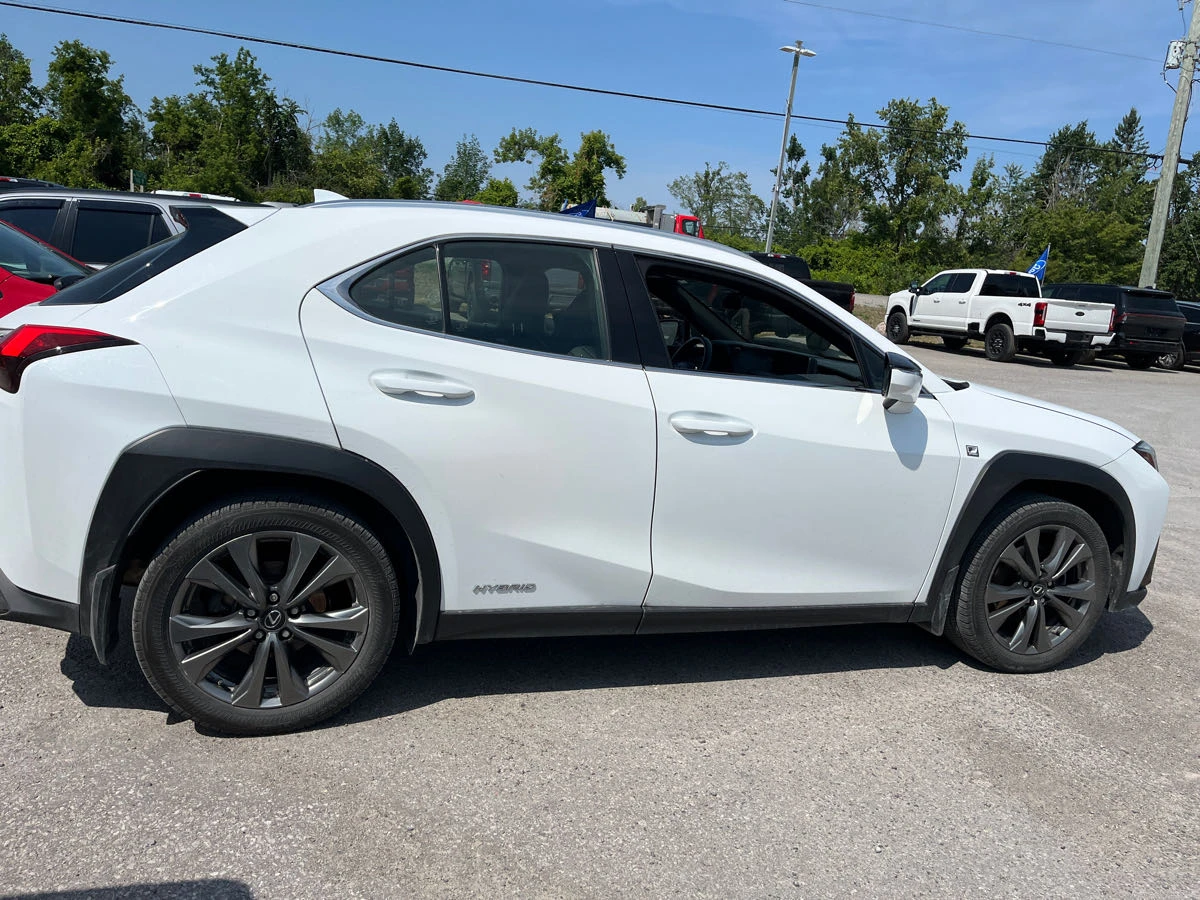 Lexus UX 250h 250h AWD * HYBRID* CARFAX* , снимка 3 - Автомобили и джипове - 54651324