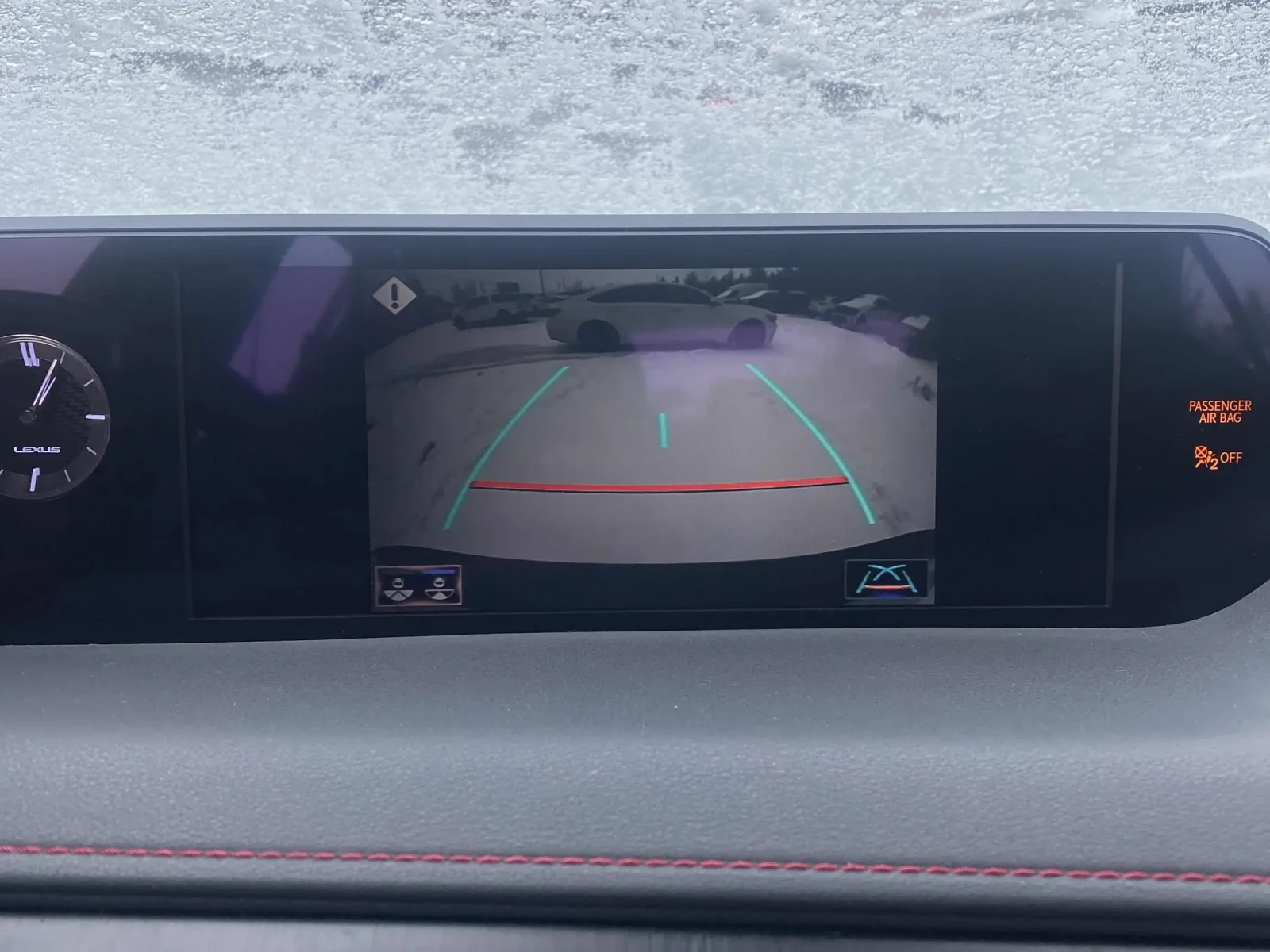 Lexus UX 250h 250h AWD * HYBRID* CARFAX* , снимка 9 - Автомобили и джипове - 54651324