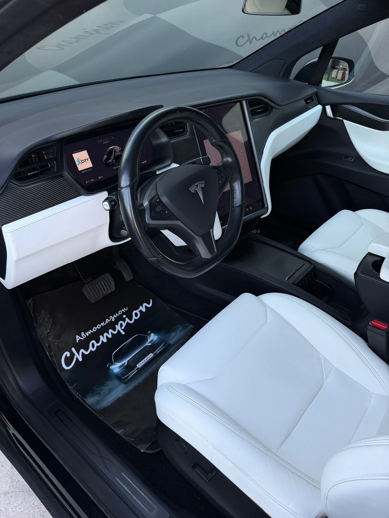 Tesla Model X, снимка 15 - Автомобили и джипове - 55772600