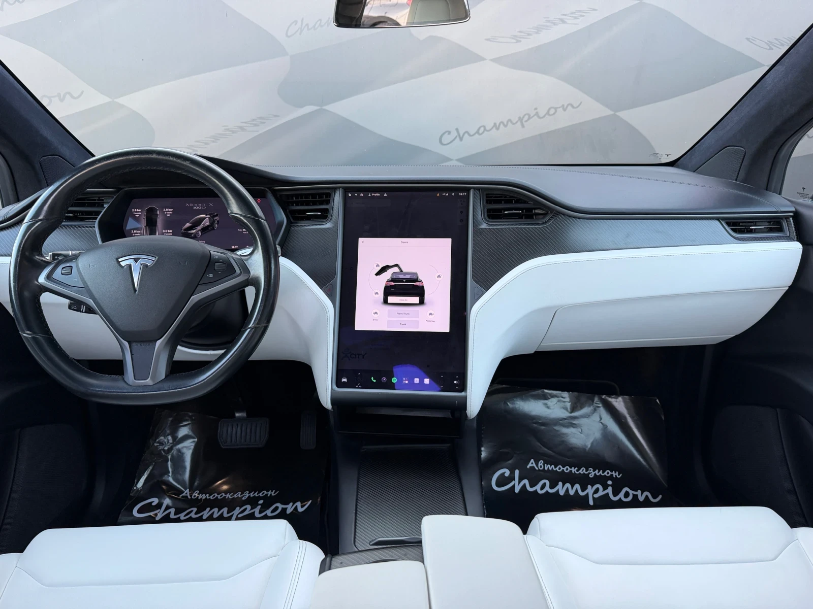 Tesla Model X, снимка 11 - Автомобили и джипове - 55772600