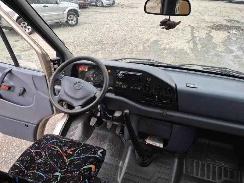 Mercedes-Benz Sprinter 412 Нов Внос SP, климатик, теглич 122к.с , снимка 2 - Бусове и автобуси - 49547380