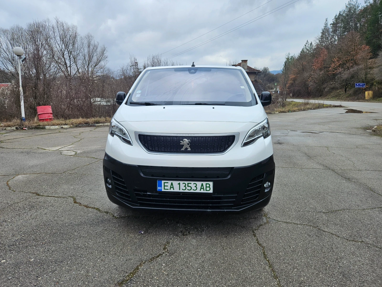 Peugeot Expert 75kwh CCS L3 - изображение 2