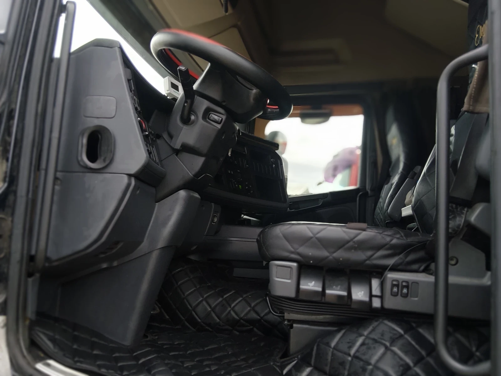 Scania R 560 R520, снимка 8 - Камиони - 56467737