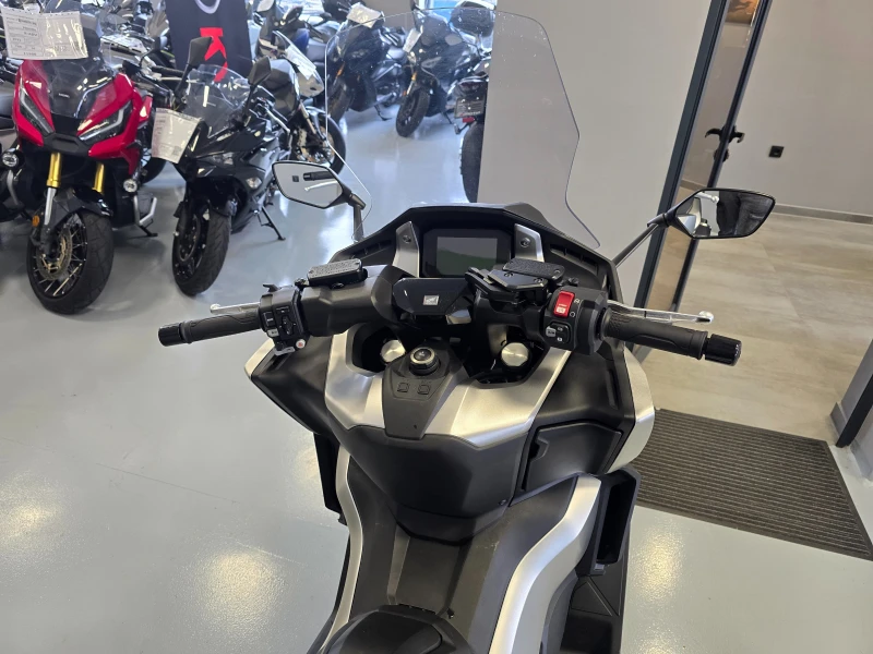 Honda Forza 750ie, ABS-TCS, 2022г., снимка 11 - Мотоциклети и мототехника - 52366561