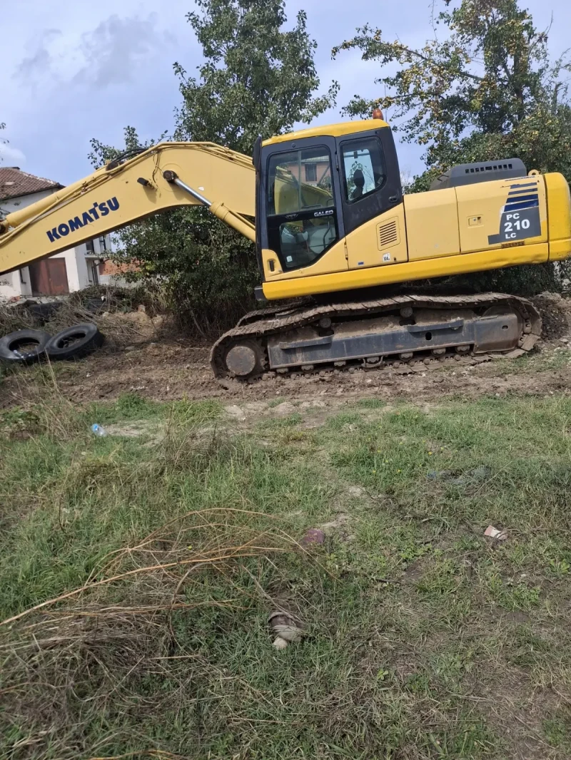 Багер Komatsu 210, снимка 6 - Индустриална техника - 52586825