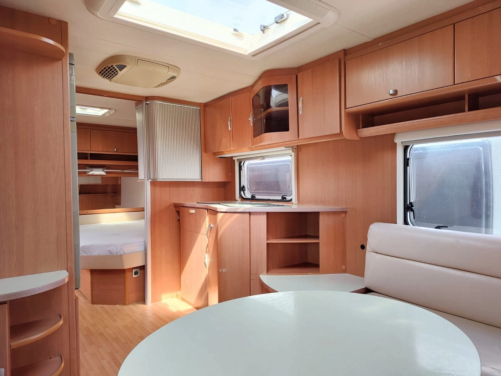 Каравана Tabbert Davinci, снимка 7 - Каравани и кемпери - 54141955