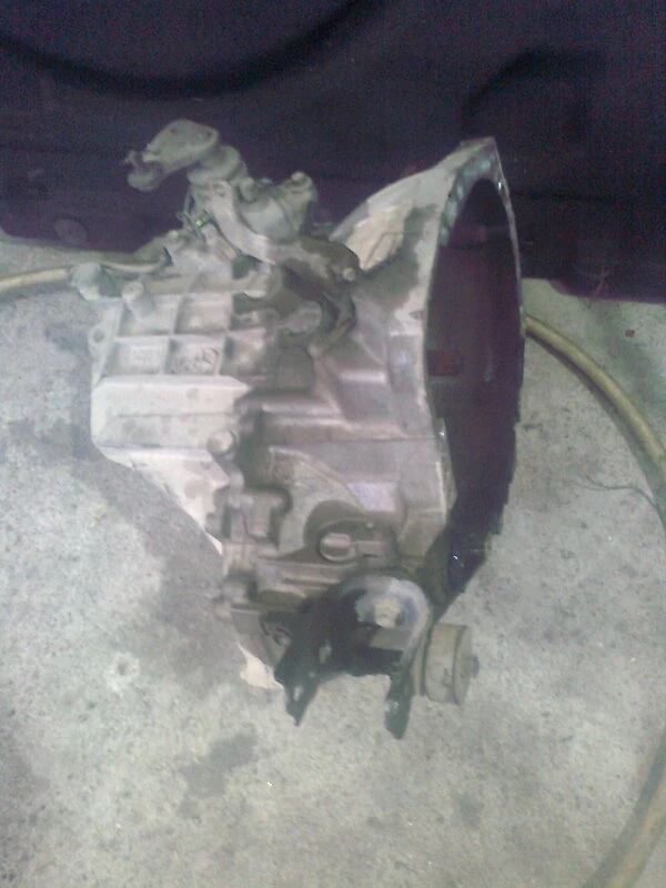 скоростна кутия за Тойота Ярис 1.0 vvti 