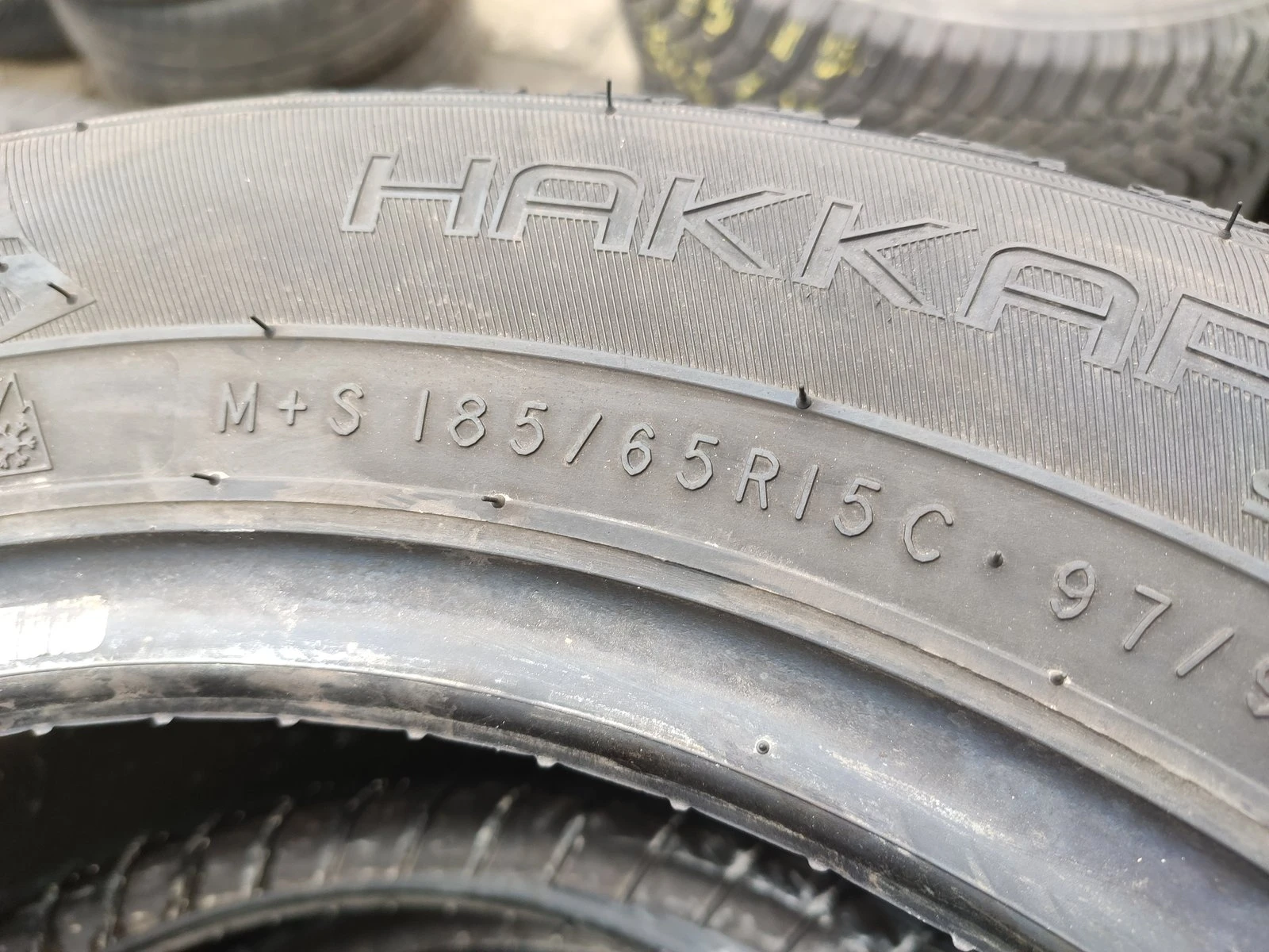 Гуми Зимни 185/65R15, снимка 8 - Гуми и джанти - 56735407