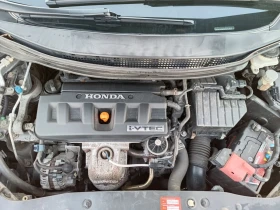 Honda Civic 1.8 I-VTEC, снимка 15