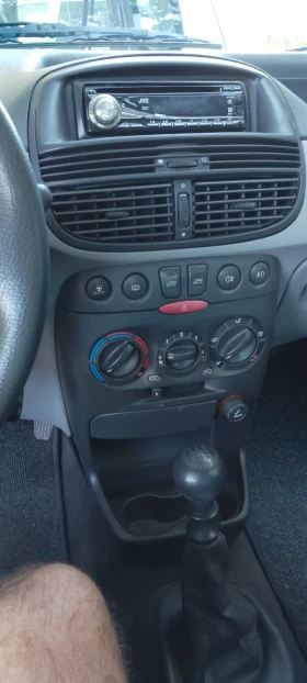 Fiat Punto 1.2 60к.с. газ/бензин, снимка 7