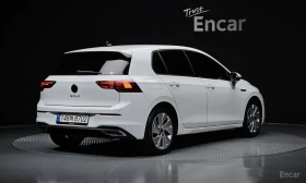 VW Golf VIII 2.0 TDI Premium* Камера* Подгрев, снимка 2
