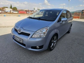 Toyota Corolla verso 2.2/D-4D/7-МЕСТНА, снимка 1