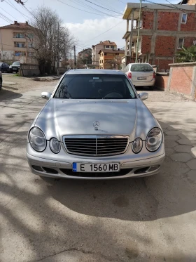 Mercedes-Benz E 220, снимка 1