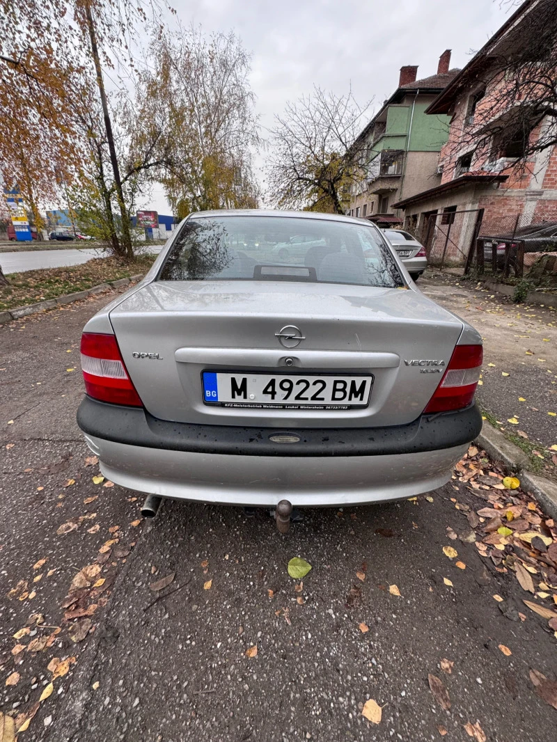 Opel Vectra В, снимка 6 - Автомобили и джипове - 47571884