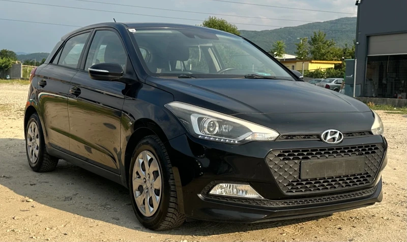 Hyundai I20 1.2 EURO6 LED, снимка 2 - Автомобили и джипове - 46940533