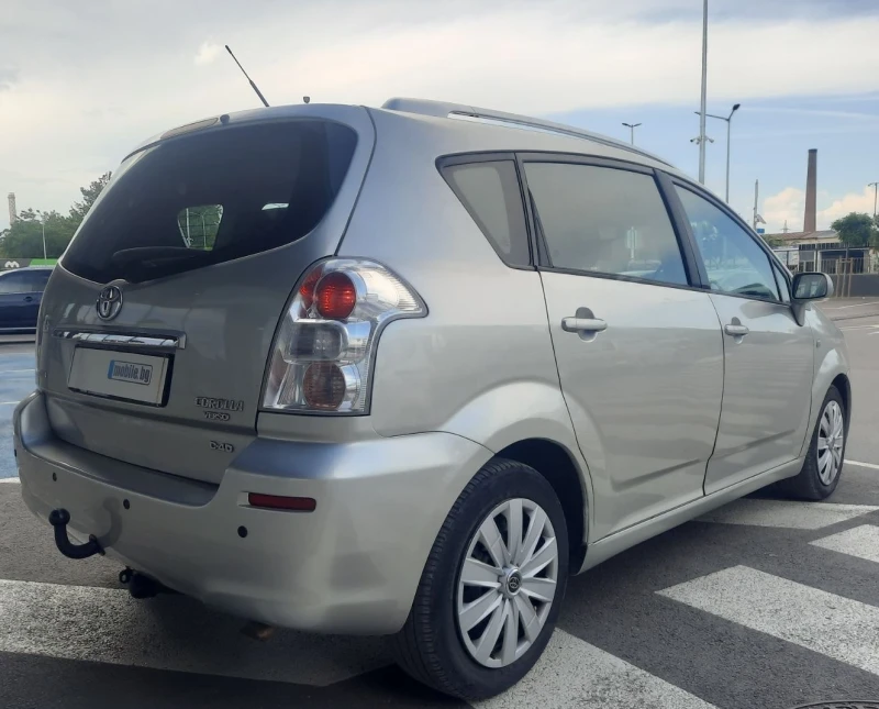 Toyota Corolla verso 2.2 Д4Д, снимка 2 - Автомобили и джипове - 47466221