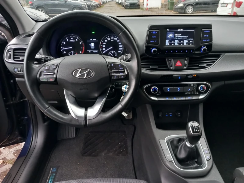 Hyundai I30 !!!1.4benzin !!! 101KC !!! Evro 6 !!!, снимка 13 - Автомобили и джипове - 48240149