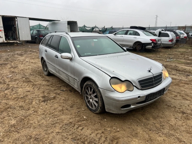 Mercedes-Benz C 220 CDI, снимка 2 - Автомобили и джипове - 48999322