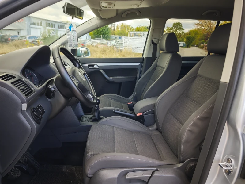 VW Touran 2.0i-ECOFUEL, снимка 10 - Автомобили и джипове - 52021504