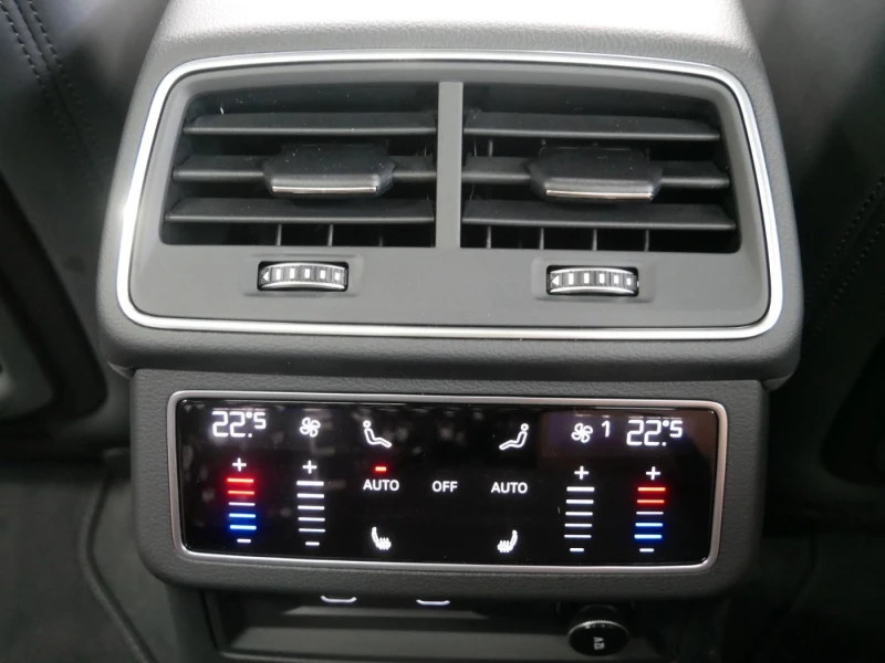 Audi Rs6 PERFORMANCE B&O MATRIX PANORAMA, снимка 14 - Автомобили и джипове - 52068125