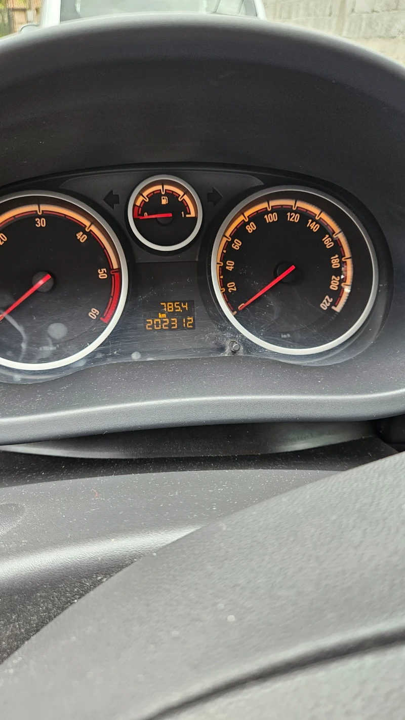 Opel Corsa, снимка 7 - Автомобили и джипове - 52106321