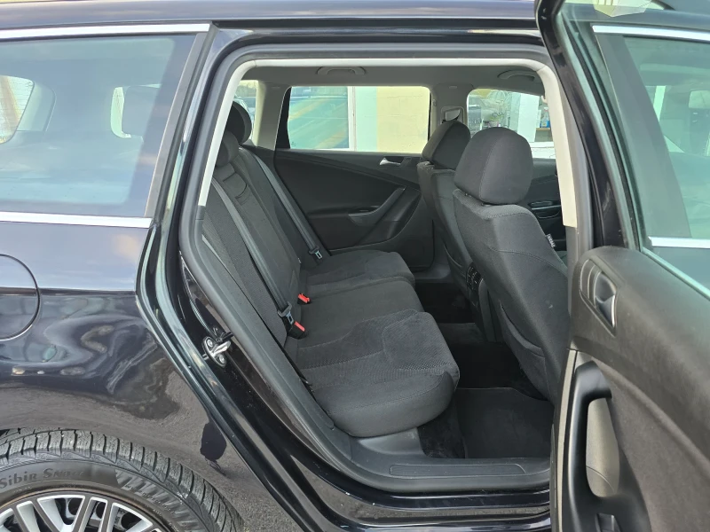 VW Passat 2.0TDI COMMON RAIL 4MOTION, снимка 12 - Автомобили и джипове - 52257235