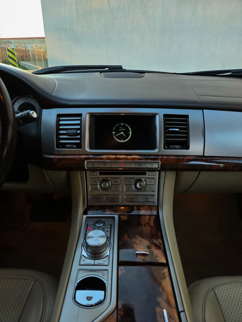 Jaguar Xf, снимка 7 - Автомобили и джипове - 52595752