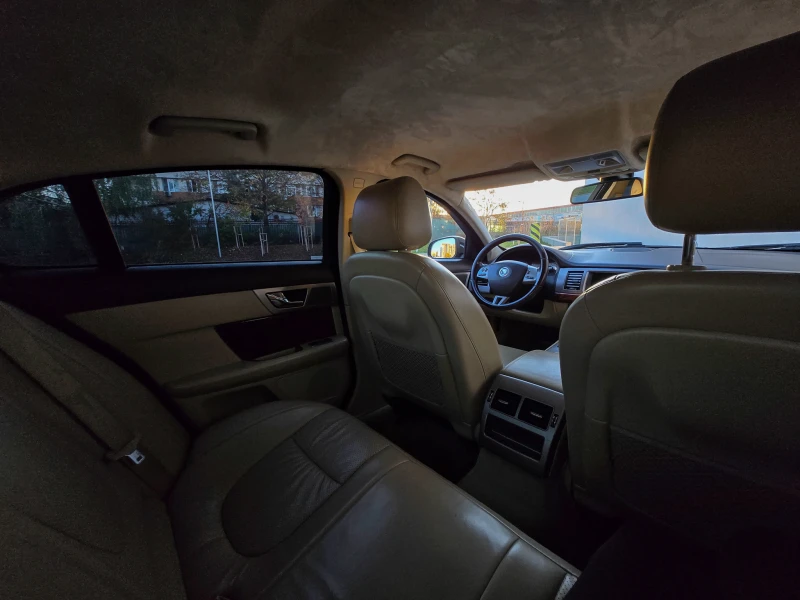 Jaguar Xf, снимка 13 - Автомобили и джипове - 52595752