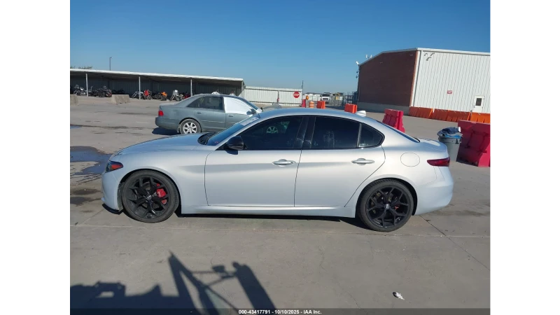 Alfa Romeo Giulia TI RWD, снимка 11 - Автомобили и джипове - 52643231