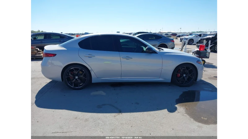 Alfa Romeo Giulia TI RWD, снимка 10 - Автомобили и джипове - 52643231