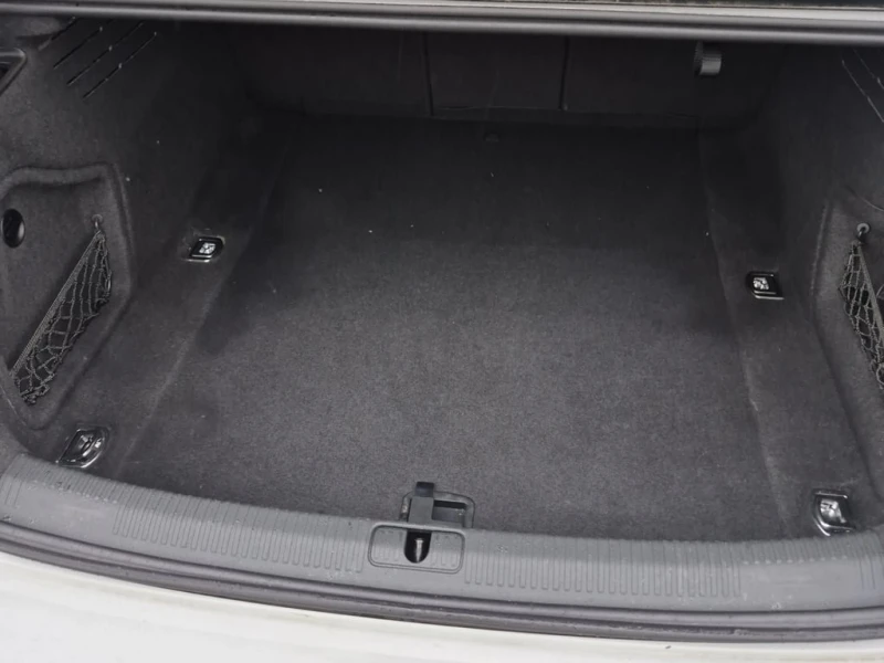 Audi A4 * TECHNIK * CARFAX * БЕЗ ПЪРВОНАЧАЛНА ВНОСКА, снимка 16 - Автомобили и джипове - 52855786