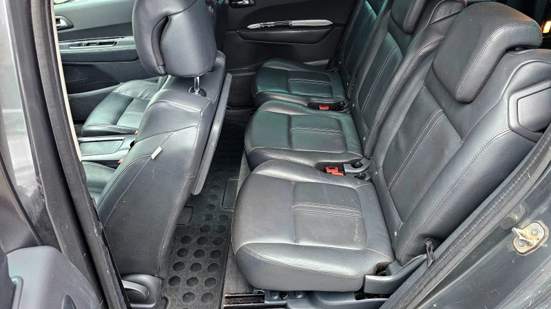 Peugeot 5008 2.0HDi-163kc-КОЖА, ПАНОРАМА, 6+ 1, снимка 6 - Автомобили и джипове - 53123316