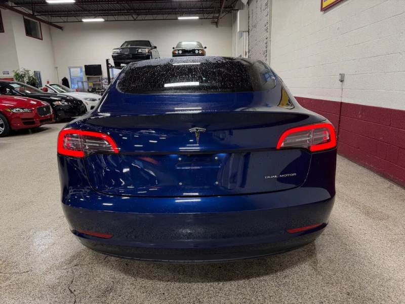 Tesla Model 3 Long* Range* AWD* АвтоКредит* (ЦЕНА ДО БГ) , снимка 4 - Автомобили и джипове - 53158574