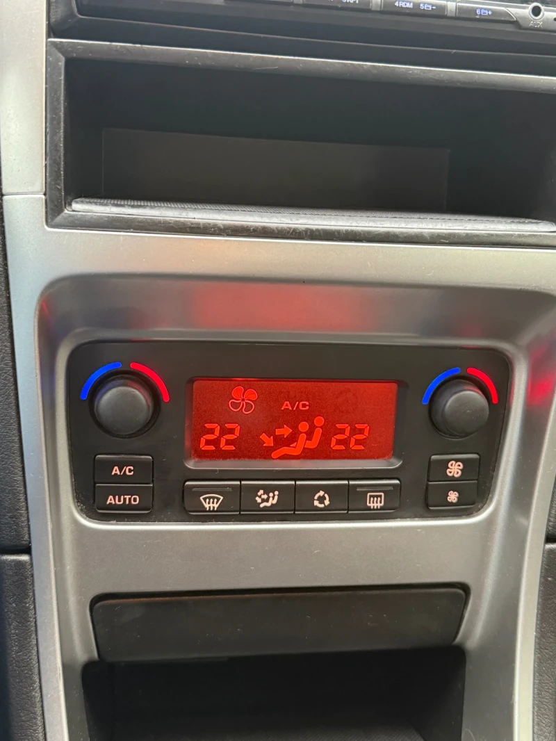 Peugeot 307 1.6 HDi, 109 к.с, снимка 10 - Автомобили и джипове - 53247787