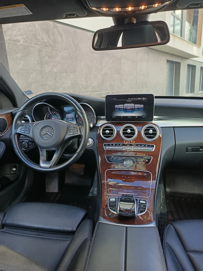 Mercedes-Benz C 300 4 MATIC, снимка 10 - Автомобили и джипове - 53392147
