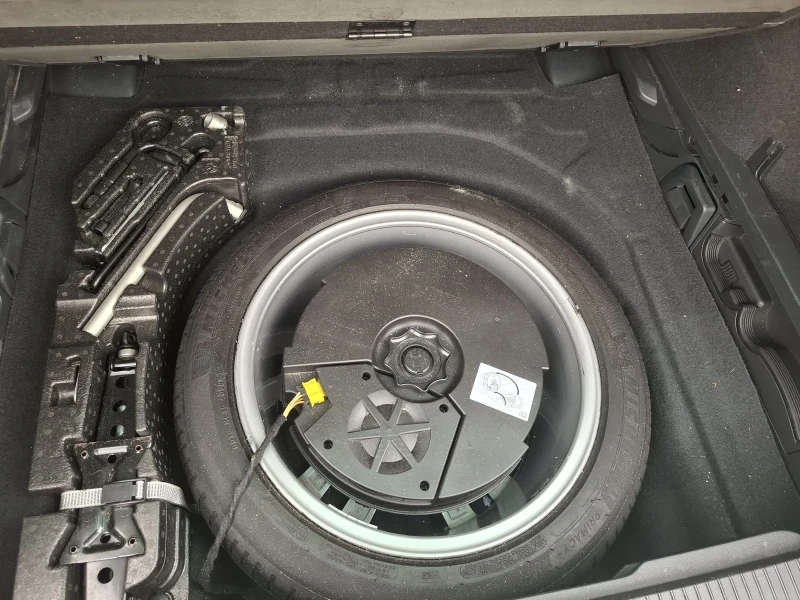 VW Passat 2.0 TSI 4Motion Highline 280 , снимка 15 - Автомобили и джипове - 53414699