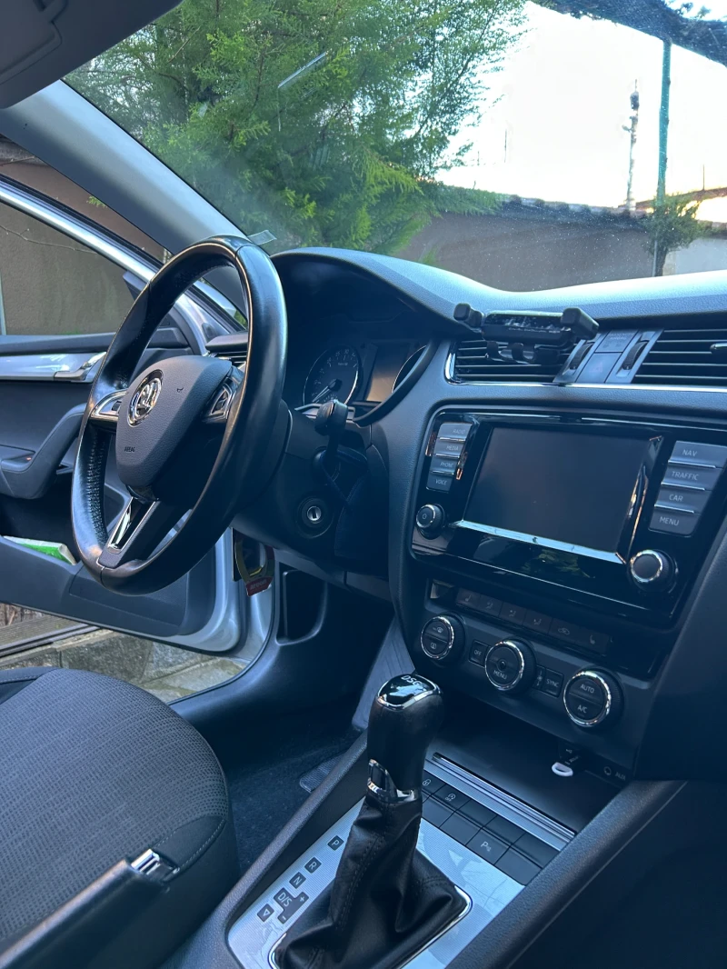 Skoda Octavia, снимка 9 - Автомобили и джипове - 53456065